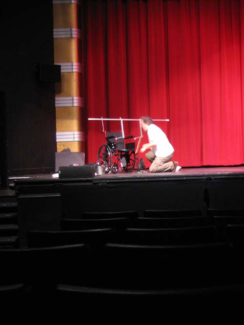 Assembling the puppet theater on the wheelchair
